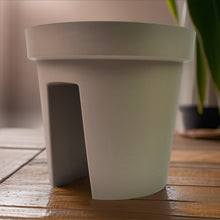 Creative Flower Pot Balcony Flower Pot Holder (2 Pc)